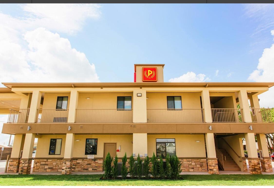 Palace Inn コンロー エクステリア 写真